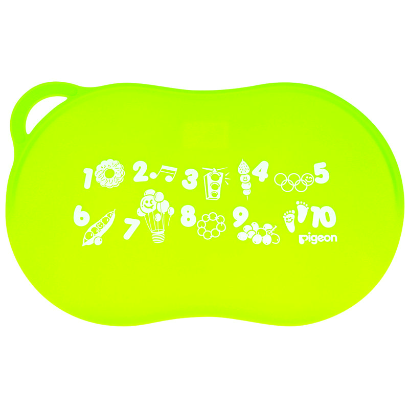 贝亲婴幼儿餐垫（苹果绿）DA82