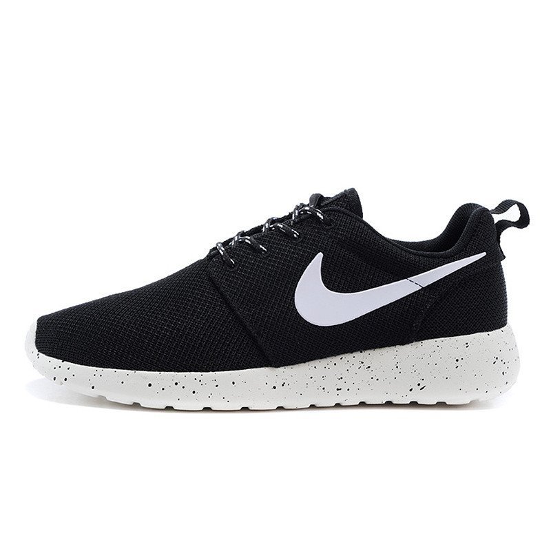 NIKE 耐克男女板鞋Roshe One Run 15夏运动鞋跑步鞋718552 黑白 42码