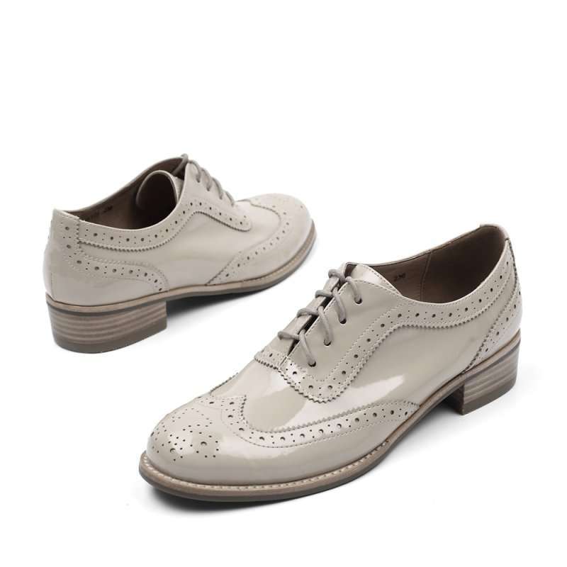 Innet 茵奈儿2012年春季杏色漆人造革女鞋2KV