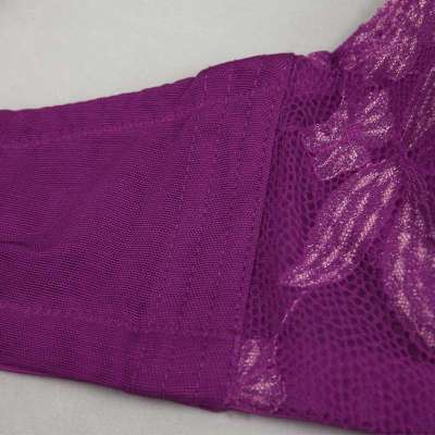 雅宾基尼 按摩拟指<em>杯型文胸</em> 无痕聚拢调整型加