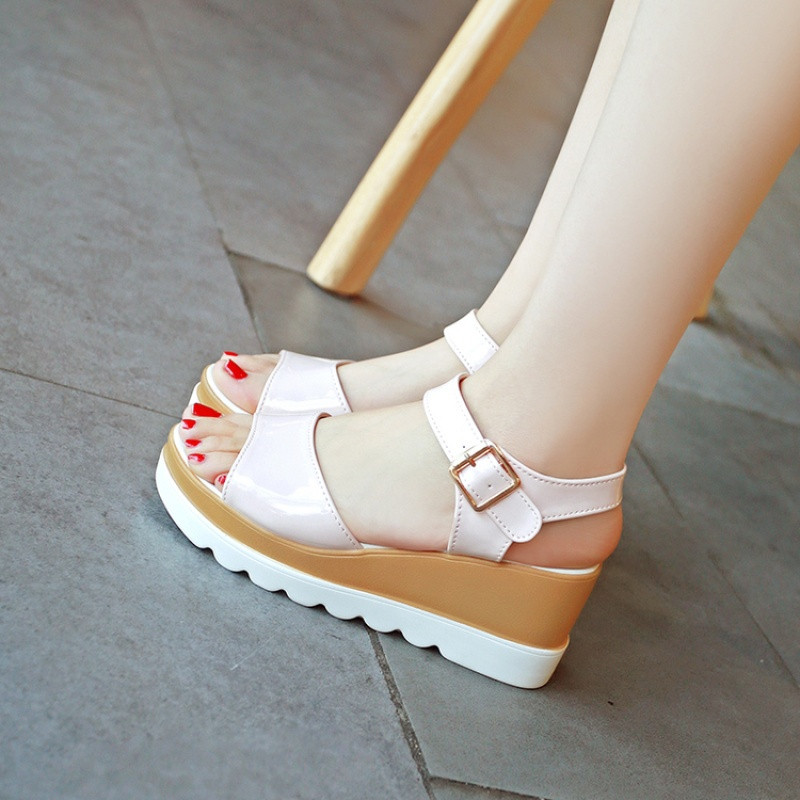 qmfs新款2017夏季新款女士厚底坡跟韩版凉鞋时尚松糕底中跟休闲女凉鞋