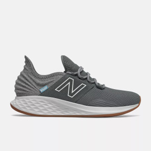 官方正品 新百伦(New Balance)Roav系列 男士透气网布缓震耐磨防滑夏日透气跑步鞋男 蓝色款MROAVCR