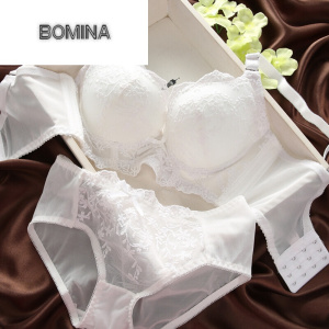 波迷娜(BOSINA)胸罩深V调整型聚拢文胸套装性感蕾丝四排扣色少女内衣