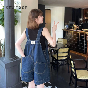 NEW LAKE减龄气质盐系牛仔背带短裤女夏季薄款大码设计感韩版宽松连体裤子