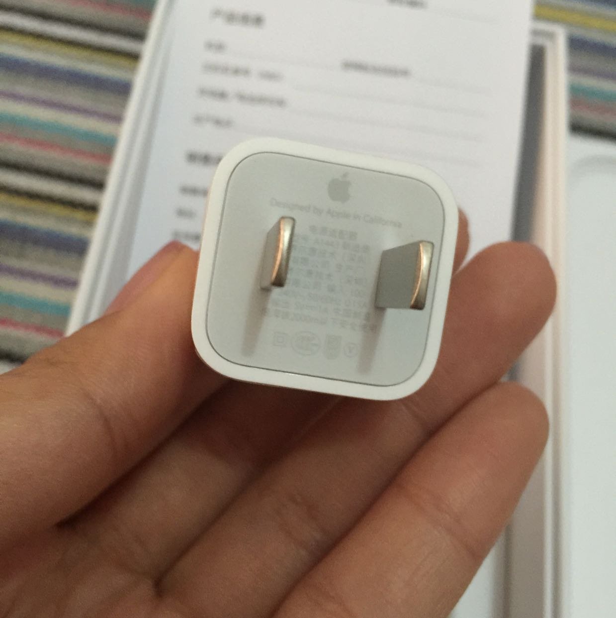 苹果6s能用12w充电器吗_苹果手机充电器_苹果充电器怎么看原装