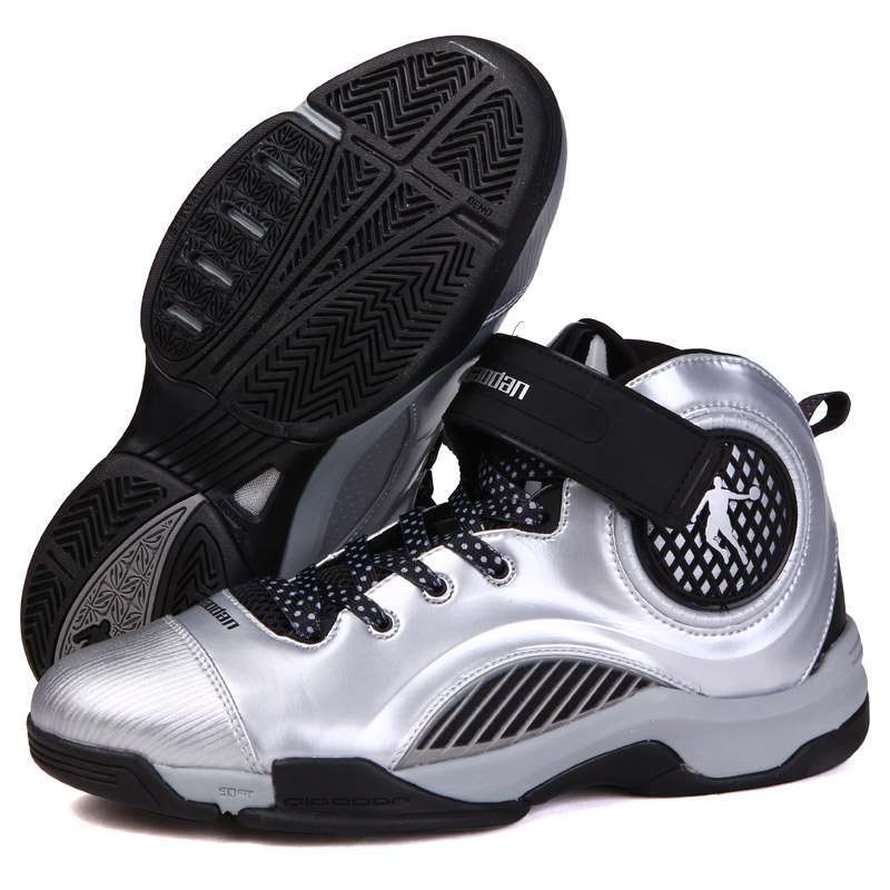 乔丹男款篮球鞋 am4310107银色/黑色41高清实拍图