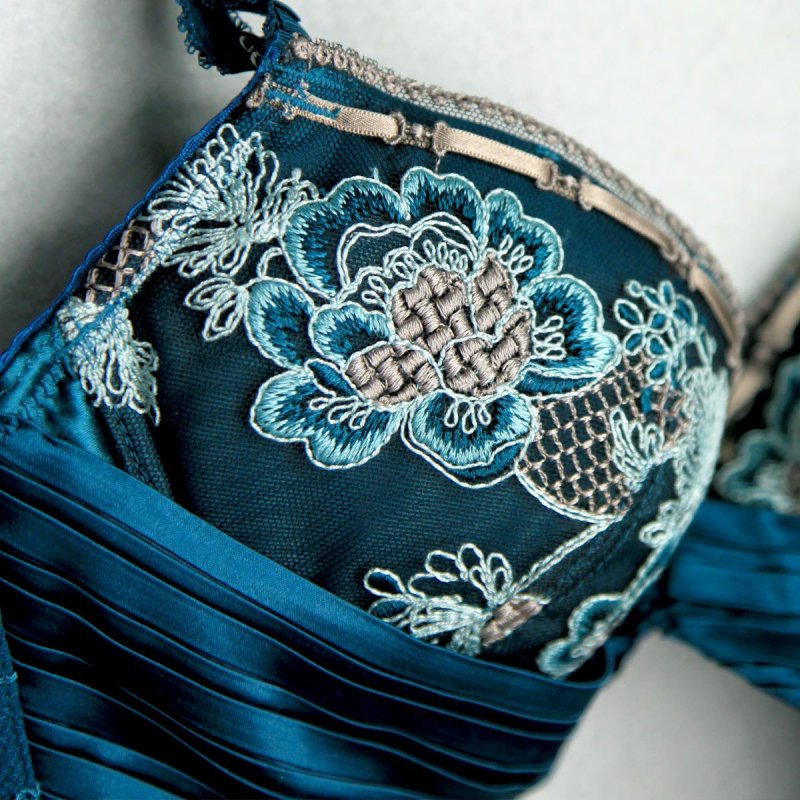 桑扶兰内衣 奢华聚拢文胸 性感刺绣花边女士文胸aka08 紫色 80b