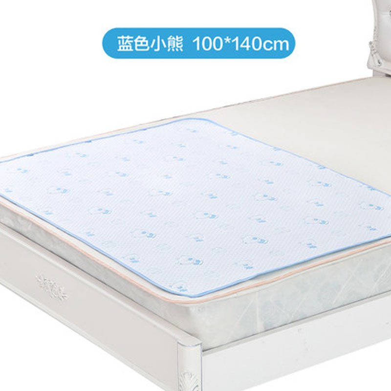 婴儿隔尿垫大透气防水可洗棉宝宝新生儿童用品月经期姨妈小床垫2017新品简约可爱印花小清新多款多色可选 蓝色小熊100*140cm
