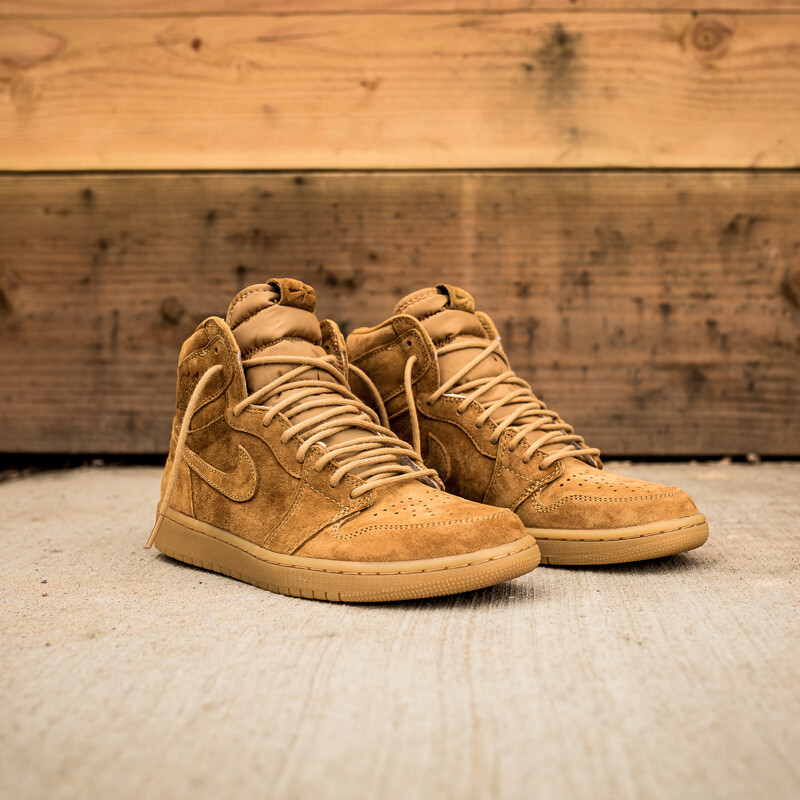 耐克nikeIRJORDANAJ1RETROHIGHPREM复刻男子篮球555088-710 默认颜色 44.5