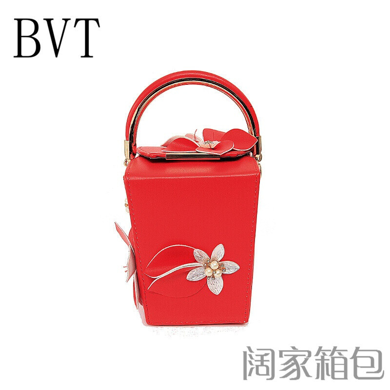 BVT女盒子包珍珠花朵小方包迷你链条包淑女手提包单肩斜挎包 红色