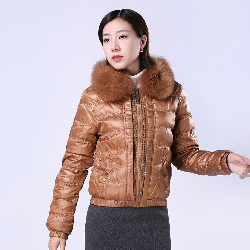千仞岗2017秋冬新品韩版羽绒服女带毛领短款潮流时尚修身外套1708 165/M 111卡其色
