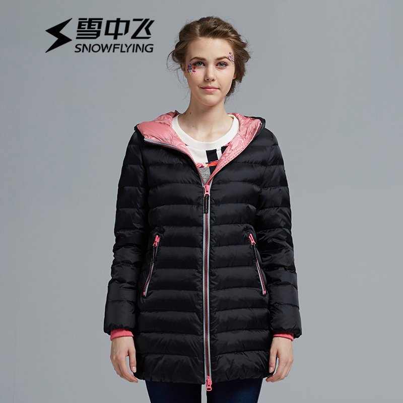 雪中飞（SNOWFLYING）羽绒服女韩版修身连帽保暖时尚长款潮X1501046 175/96A D黑色
