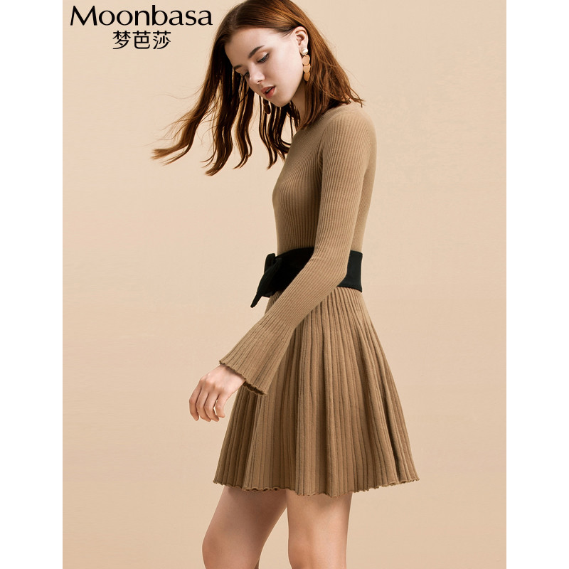 Moonbasa/梦芭莎 温暖气质立体织法显瘦包芯纱A浪摆连衣裙 M 驼色