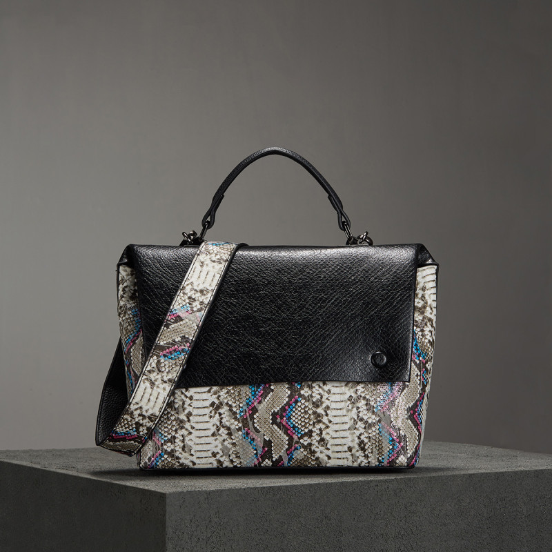 梅赛德斯-奔驰(Mercedes-Benz)女士欧美时尚手提单肩斜挎包 黑色