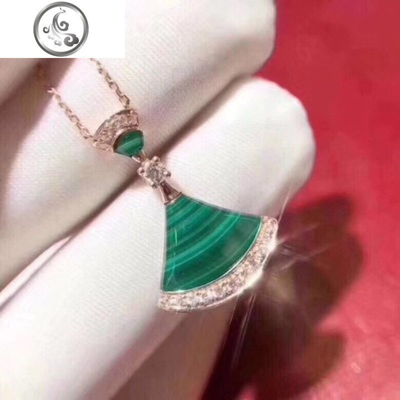 2019小裙子扇形项链女气质纯银锁骨链简约吊坠小众设计网红款军绿色绿