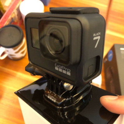 GoPro HERO 7 Black 运动摄像机 4K户外水下潜水视频直播 防水防抖摄像机 语音控制 官方标配晒单图