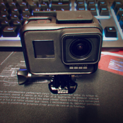 GoPro HERO 7 Black 运动摄像机 4K户外水下潜水视频直播 防水防抖 1200语音控制 64G内存卡套装晒单图