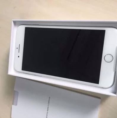 Apple iPhone 8 Plus 64GB 银色 移动联通电信4G手机晒单图