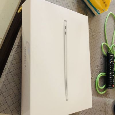 【教育优惠购】Apple MacBook Pro 13.3英寸 笔记本电脑（2.3GHz 双核 Intel Core i5 8GB 128GB MPXR2CH/A）银色晒单图