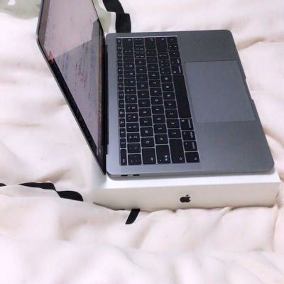 Apple MacBook Pro 13.3英寸 笔记本电脑 深空灰（Core i5处理器 2.3GHz 8GB内存 256GB固态硬盘 MPXT2CH/A)晒单图