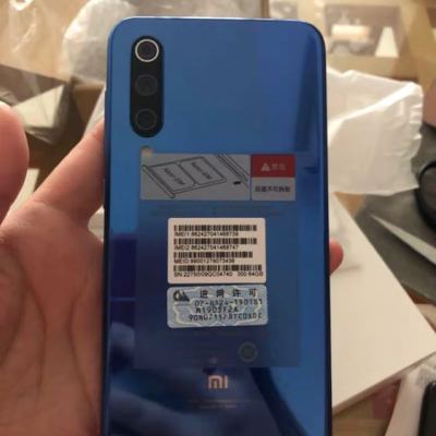 【新品预约】Xiaomi/小米 小米9 SE 6GB+128GB 全息幻彩蓝 移动联通电信全网通4G手机晒单图