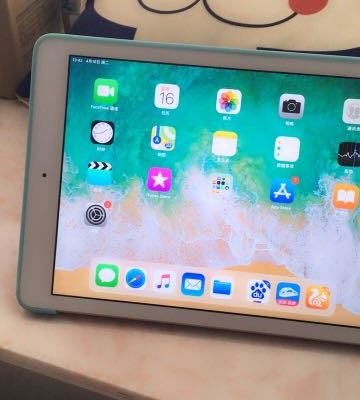 2018款 Apple iPad 9.7英寸 128GB WIFI版 平板电脑 MRJP2CH/A 金色晒单图
