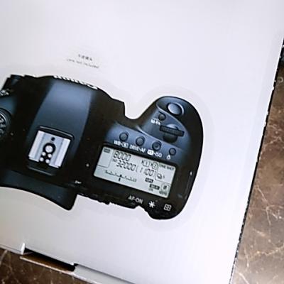 佳能（Canon）EOS 5D4 机身 数码相机单反 专业全画幅双核CMOS 电池LP-E6 监视器点数 3040万像素晒单图