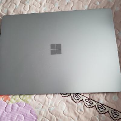 微软（Microsoft）Surface Laptop 2 13.5英寸 超轻薄本触屏版笔记本电脑（i5-8250U 8GB 128GB固态硬盘 含正版office 亮铂金）晒单图