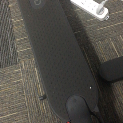 小米（mi）米家电动滑板车Pro 黑色 成人/学生 迷你便携 折叠双轮车 黑色 体感车晒单图