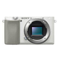 索尼（SONY）ILCE A6100（18-200mm LE）白色 数码微单相机 单镜头套装 约2420万像素