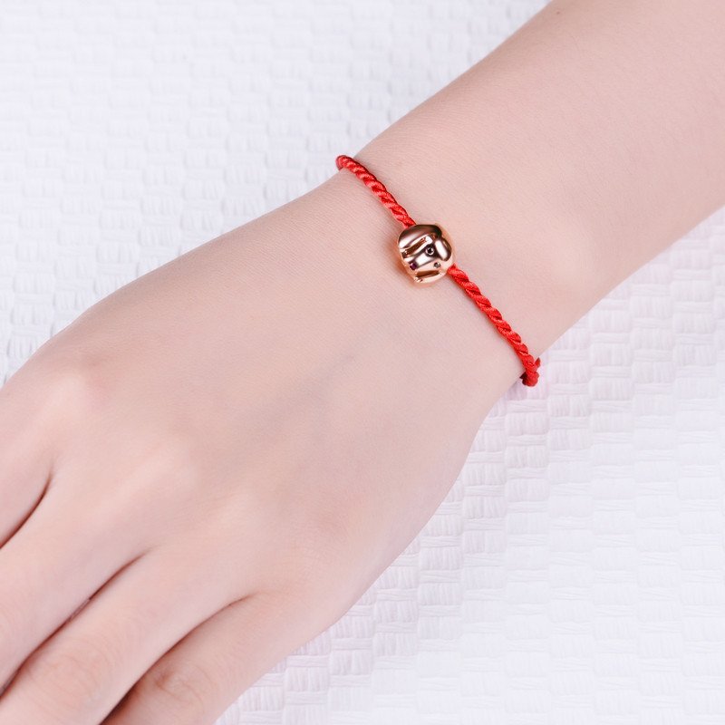 佐卡伊 玫瑰18k金钻石镶红宝石手链时尚红绳钻石手链