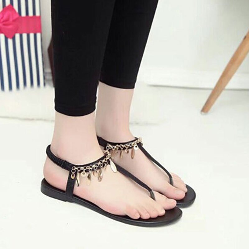 脚凉鞋女平跟学生沙滩链子新款夏季学生简约夹趾凉鞋纯色金属流苏新品
