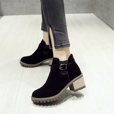 秋冬季短筒绒面短靴学生韩版切尔西靴黑色女靴平跟冬靴马丁靴