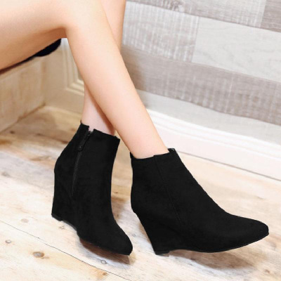 冬季女鞋大码磨砂尖头坡跟高跟短靴女春秋单靴马丁靴裸靴及踝靴子