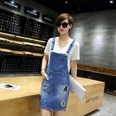 2017新款女装牛仔裙女学院风半身裙宽松包臀大码背带牛仔连衣裙女蓝色