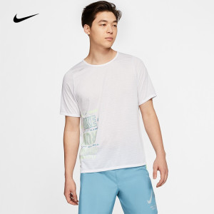 Nike耐克男上装运动休闲舒适透气圆领轻便短袖运动T恤AT3924-059 D