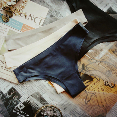 波迷娜(BOMINA)内裤女性感冰丝星期裤t裤一片式时尚纯色弹力透气低腰裤