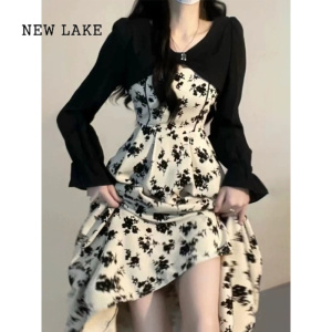NEW LAKE茶歇法式长袖碎花连衣裙女春小个子高级感气质长裙子两件套装