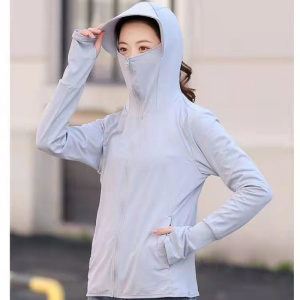 防晒衣女冰丝防紫外线夏季新款服薄款透气带帽潮流骑车短外套
